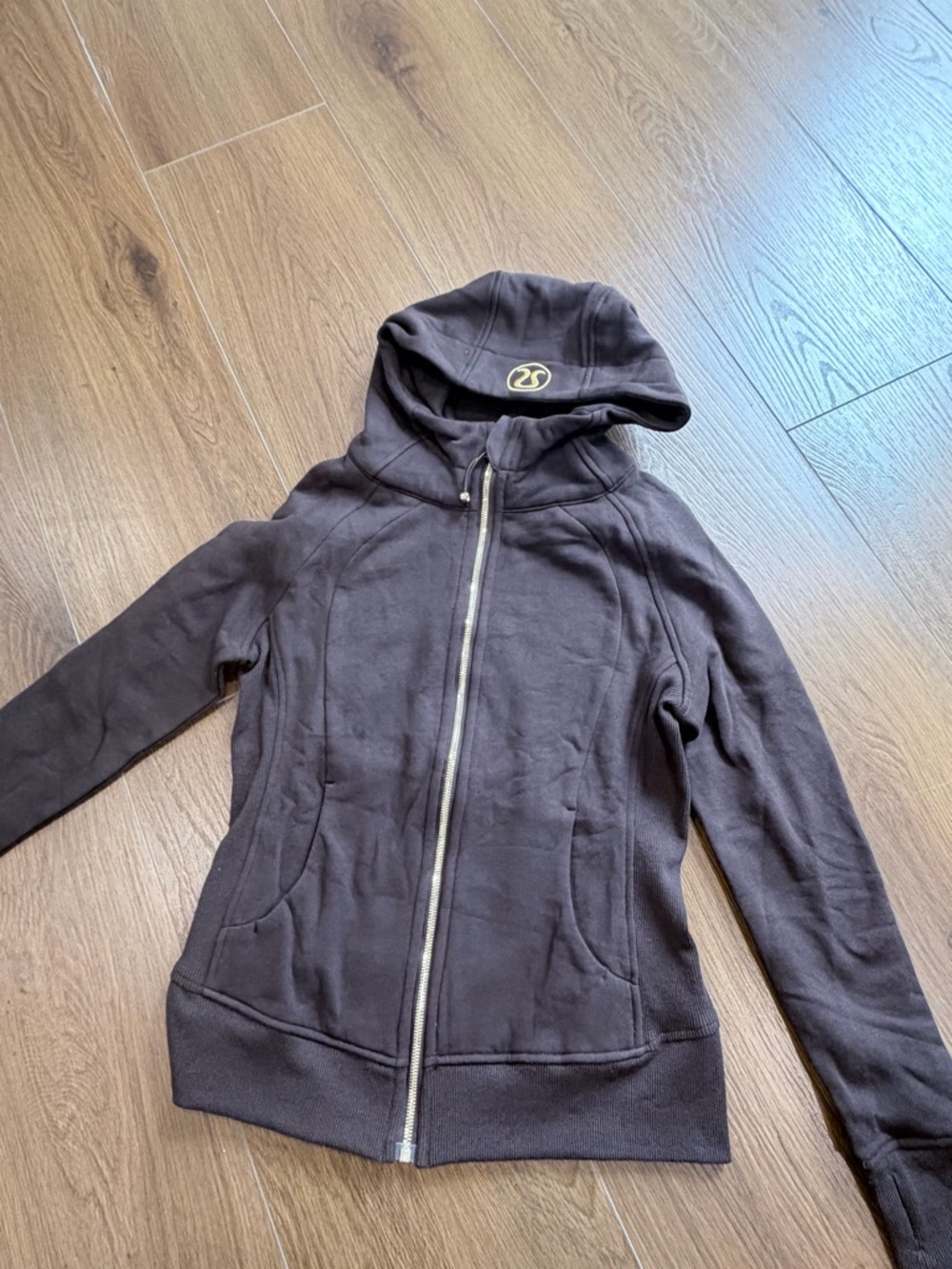 New Lululemon Scuba Full-Zip Hoodie with gold zipper without tag - Picture 12 of 13